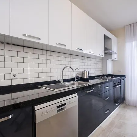 Apartment Modern And Central Flat With Balcony In Maltepe Istanbul